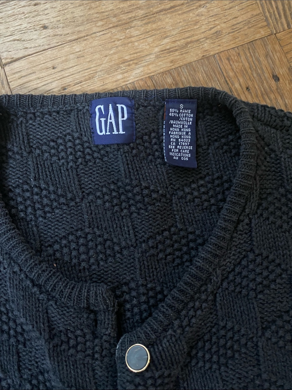 Black gap cardigan size small - Picture 2 of 5